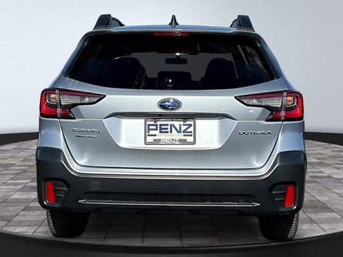 Used 2022 Subaru Outback Premium AWD/4WD image 5