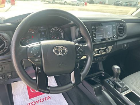Used 2022 Toyota Tacoma SR image 13