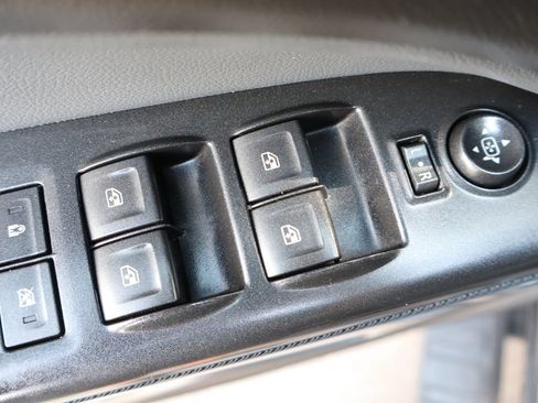 Used 2016 Chevrolet Colorado Z71 AWD/4WD image 27