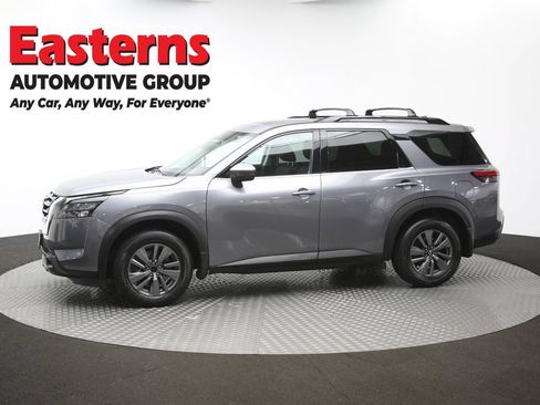 Used 2023 Nissan Pathfinder SV w/ SV Premium Package AWD/4WD image 62