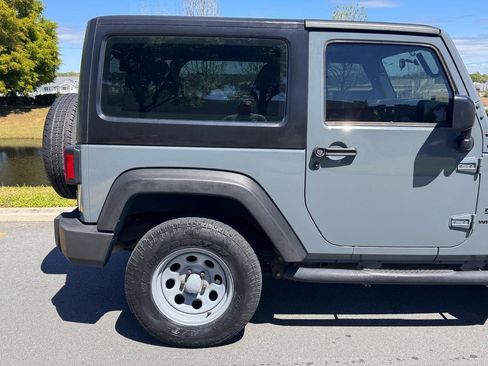 Used 2015 Jeep Wrangler Sport image 24
