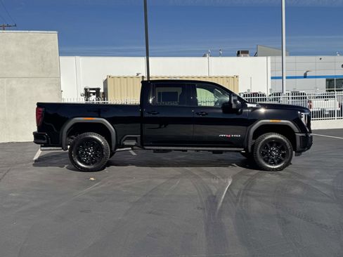 New 2026 GMC Sierra 3500 AT4 w/ AT4 Premium Plus Package image 4