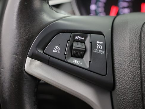 Used 2018 Chevrolet Trax LT w/ LT Convenience Package FWD image 22