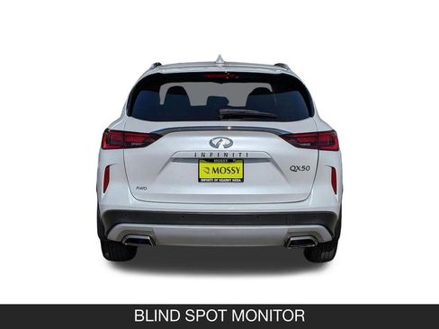 Used 2023 INFINITI QX50 Luxe AWD/4WD image 10