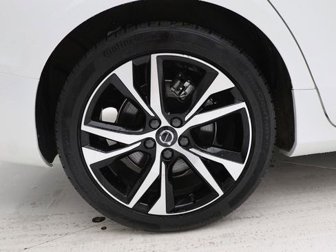 Used 2024 Volvo S60 B5 Core FWD image 9