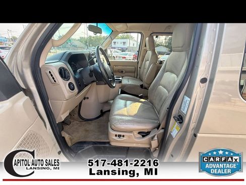 Used 2013 Ford E-150 and Econoline 150 Wagon RWD image 12