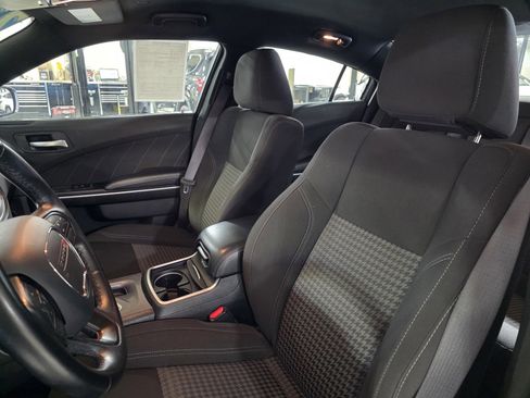 Used 2023 Dodge Charger SXT image 23
