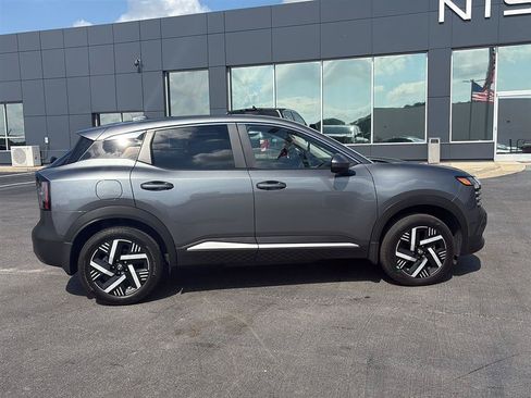 Certified 2025 Nissan Kicks SV w/ Illumination Package FWD image 9