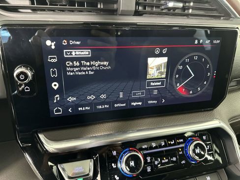 Used 2022 GMC Sierra 1500 Denali AWD/4WD image 16