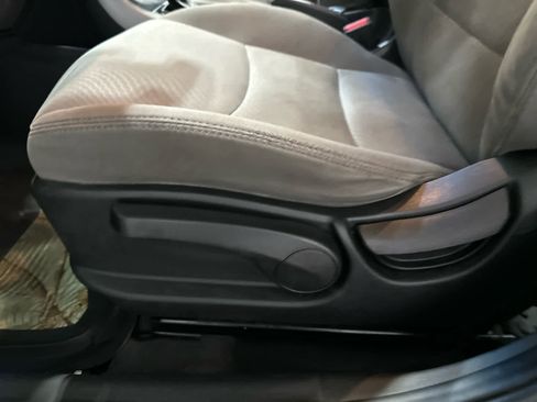 Used 2014 Hyundai Elantra SE w/ Option Group 02 image 10