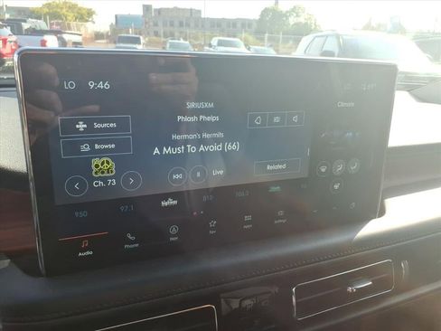 Used 2023 Lincoln Nautilus Reserve image 18