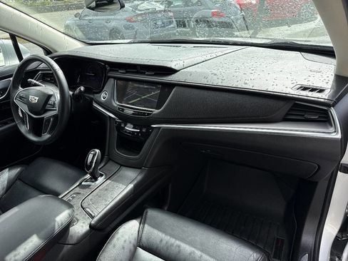 Used 2017 Cadillac XT5 Luxury w/ Driver Awareness Package image 20