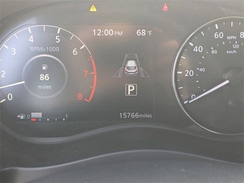 Used 2024 Nissan Kicks SR image 19