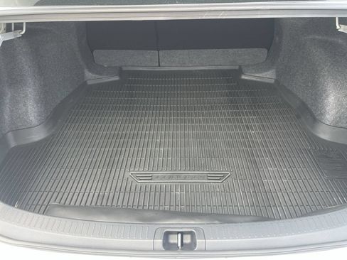 Used 2025 Toyota Corolla SE FWD image 27