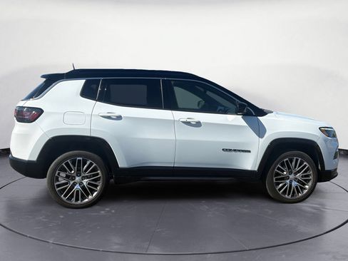 Used 2023 Jeep Compass Limited w/ Elite Group AWD/4WD image 7