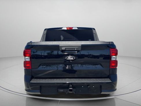 Used 2025 Ford Maverick Lobo image 4