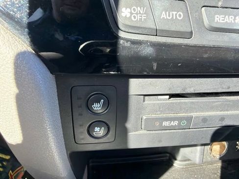 Used 2016 Honda Pilot Elite image 11