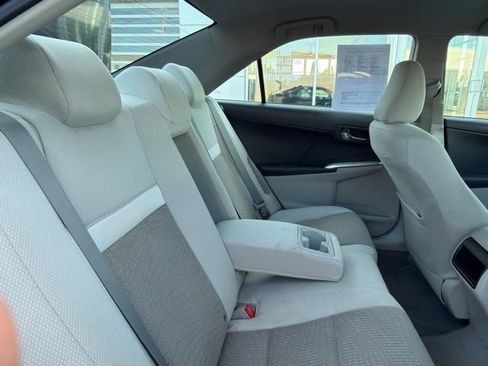 Used 2012 Toyota Camry LE FWD image 27