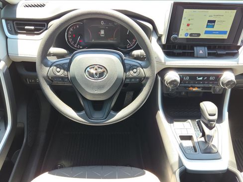 Certified 2025 Toyota RAV4 XLE w/ Convenience Package FWD image 13