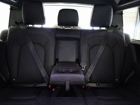 Used 2023 Land Rover Defender 110 75th Limited Edition image 33