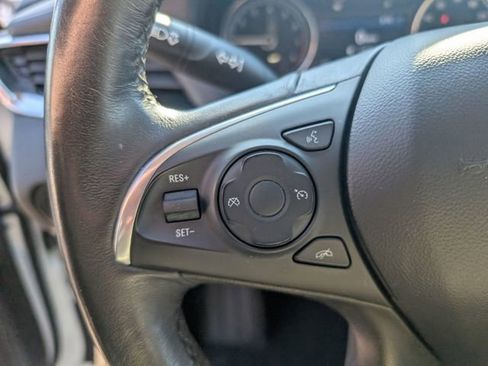 Used 2020 Buick Enclave Essence image 17