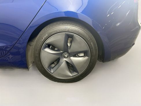 Used 2020 Tesla Model 3 Standard Range Plus RWD image 11