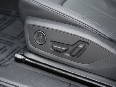 New 2025 Audi Q3 2.0T Premium image 19