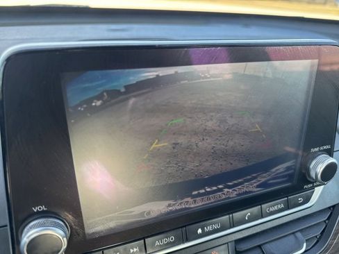 Used 2024 Nissan Altima 2.5 SV image 13