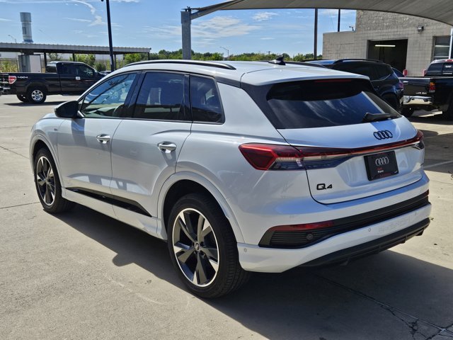 Used 2023 Audi Q4 e-tron Premium Plus w/ Premium Plus AWD/4WD image 7