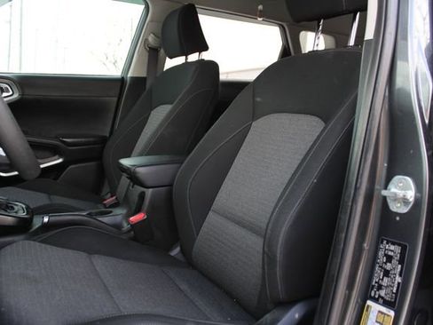 Used 2021 Kia Soul S FWD image 16