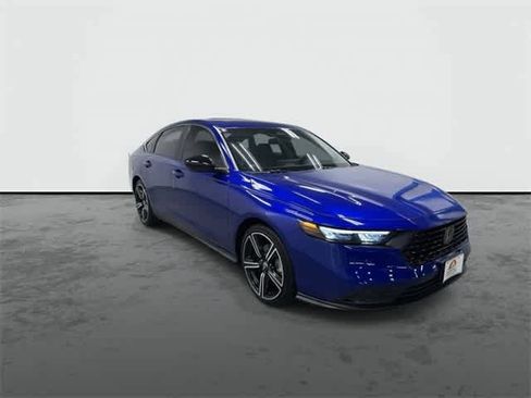 Used 2025 Honda Accord Sport image 6