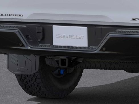 New 2026 Chevrolet Colorado ZR2 w/ Technology Package AWD/4WD image 14