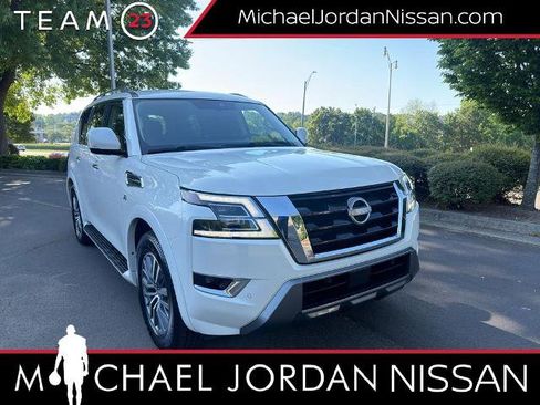 Certified 2022 Nissan Armada SV w/ SV Appearance Package AWD/4WD image 1