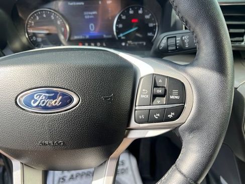 Used 2023 Ford Explorer XLT w/ Equipment Group 202A AWD/4WD image 28