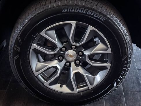 Used 2024 Chevrolet Silverado 1500 LT image 27