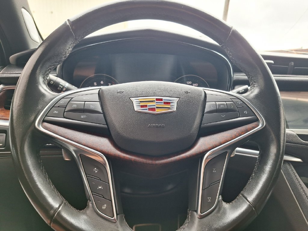 Used 2023 Cadillac XT5 Sportv w/ Technology Package AWD/4WD image 16