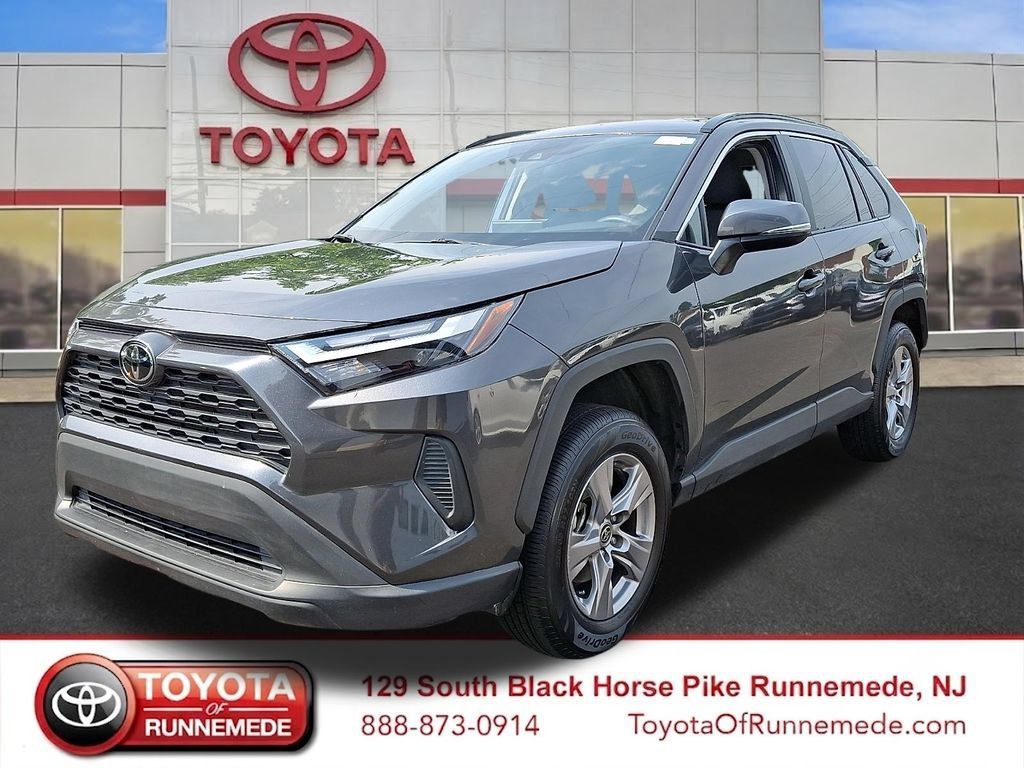 Certified 2025 Toyota RAV4 XLE AWD/4WD image 3