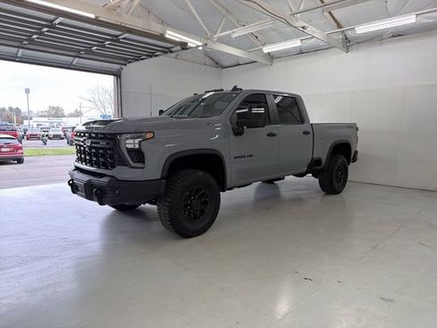 Certified 2024 Chevrolet Silverado 2500 ZR2 w/ ZR2 Bison Edition image 5