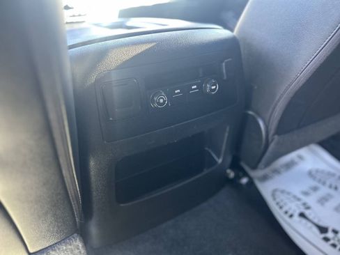 Used 2018 Chevrolet Tahoe LT AWD/4WD image 22