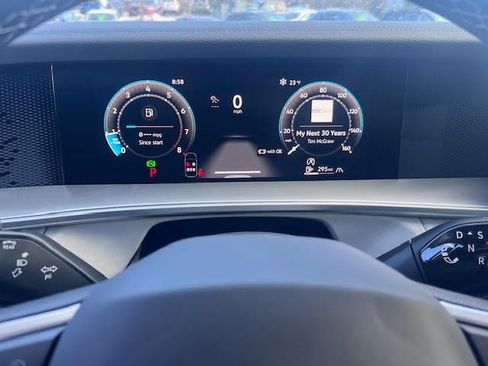 New 2026 Volkswagen Tiguan SE image 9