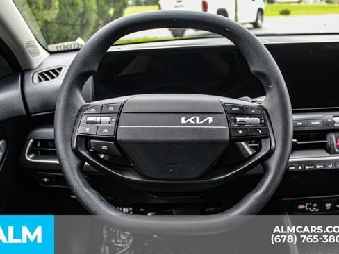 Used 2025 Kia K4 FWD image 24