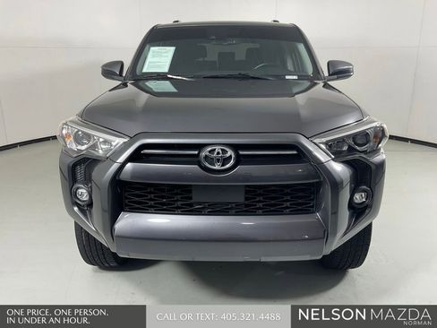 Used 2022 Toyota 4Runner SR5 RWD image 2