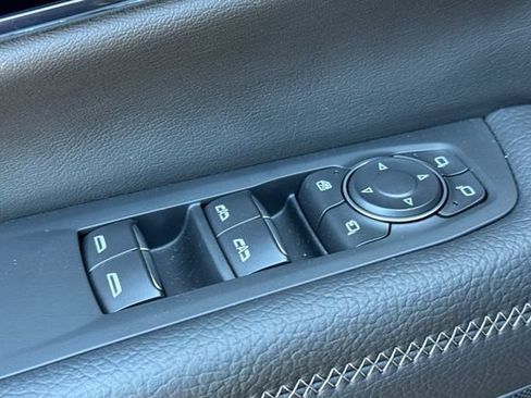 New 2026 GMC Yukon Denali w/ Sun & Power Step Package AWD/4WD image 12