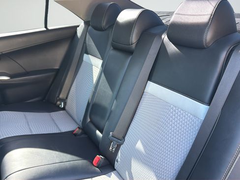 Used 2012 Toyota Camry SE FWD image 33