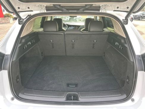 Used 2023 Buick Envision Essence image 29