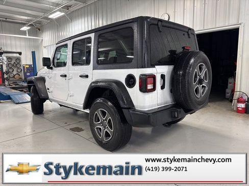 Used 2021 Jeep Wrangler Unlimited Sport w/ Technology Group image 5