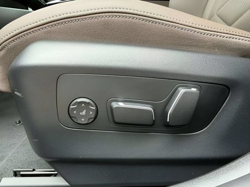 New 2027 BMW 530i RWD image 11
