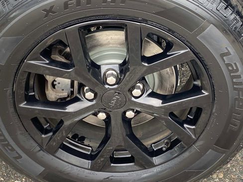 Certified 2024 Jeep Grand Cherokee Altitude image 26