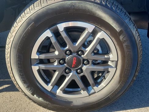 Used 2026 Toyota Tacoma TRD Sport w/ TRD Sport Premium Package RWD image 12