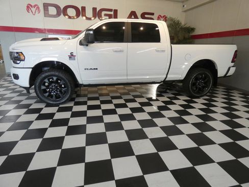 Used 2023 RAM 2500 Limited image 1